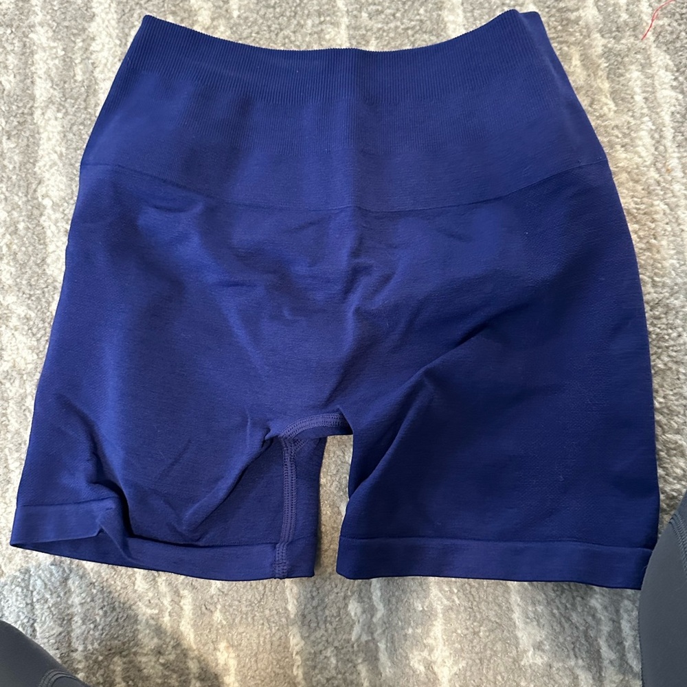 Alphalete Amplify shorts